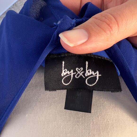 By & By Women's Size Medium Blue Sleevelss Pleated Front Lined Top #2977 - Picture 5 of 5